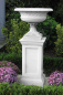 Preview: Queen Anne Pedestal mit Eastwell Urn - Farbe Portland