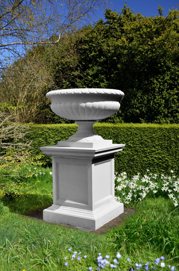 Large Georgian Pedestal  - Farbe Portland