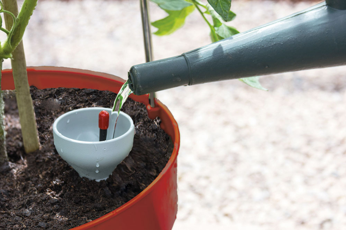 Self Watering Grow Pot Tower