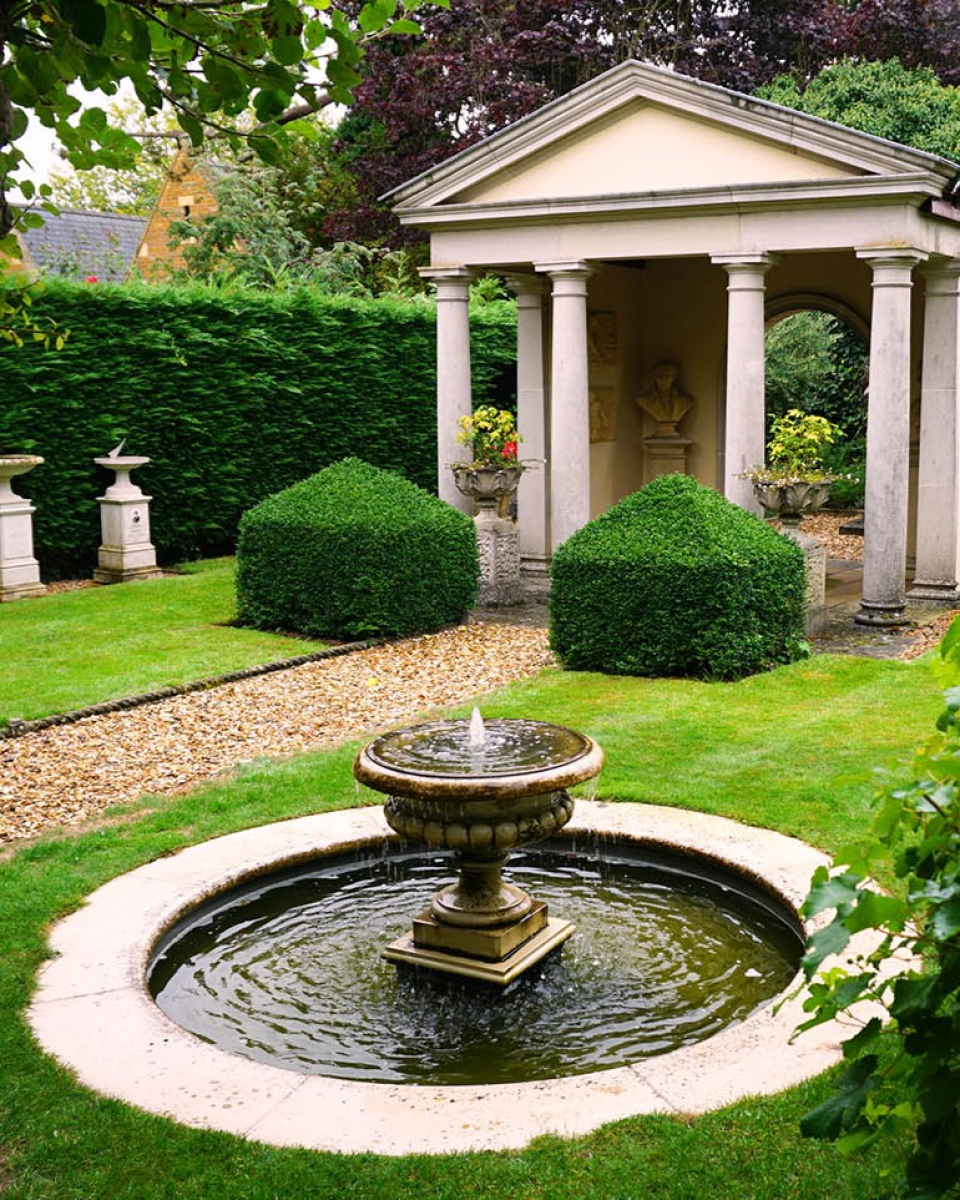 West Lodge Fountain - Portland