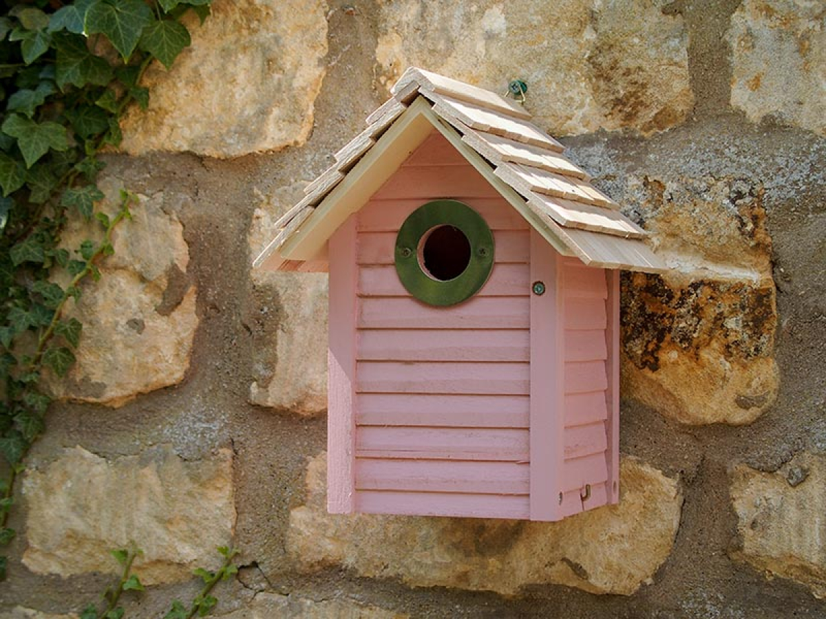 New England Nest Box - Pink